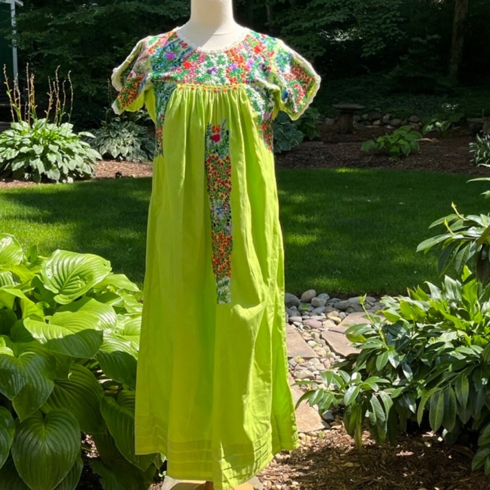Vintage Green Oaxacan Mexican Hand Embroidered Huipil Maxi Dress Flowers Tunic